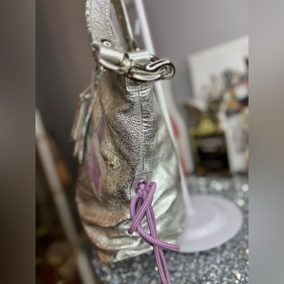 Coach 2010 limited edition rehab Poppy Metallic Silver Star Spotlight Tote EUC - Picture 8 of 16